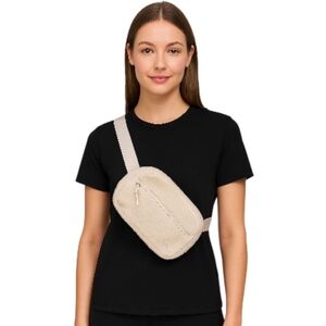 Lululemon Everywhere Fleece Belt Bag – Cream Sherpa – Adjustable Strap EUC